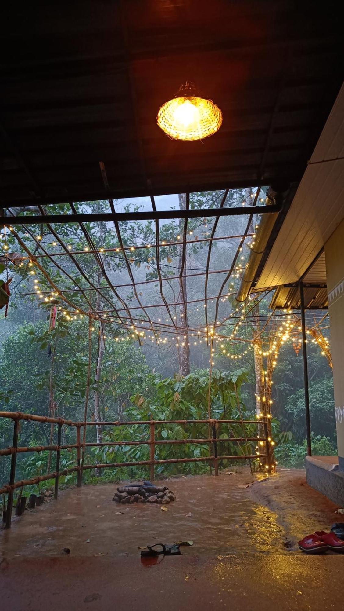 Homestay Triloka By The Offbeat Crew Munnar